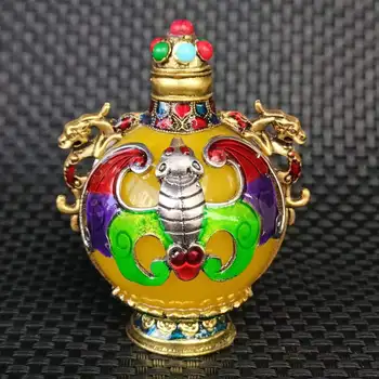 Антиквариат, различные поделки в этническом стиле, имитация пчелиного воска, бутылочки для нюхательного табака, медные предметы антиквариата в тибетском стиле, один